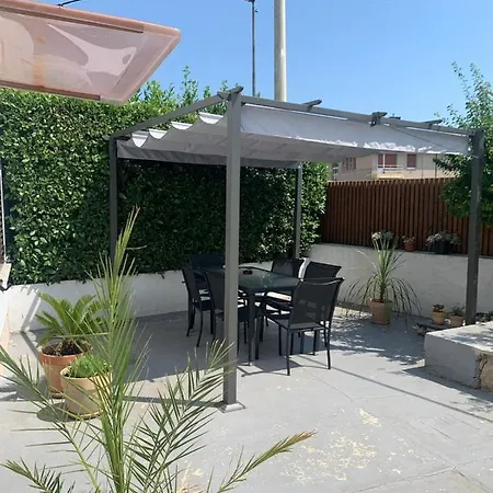 Kuca Za Odmor Oasis Tatil Evi *